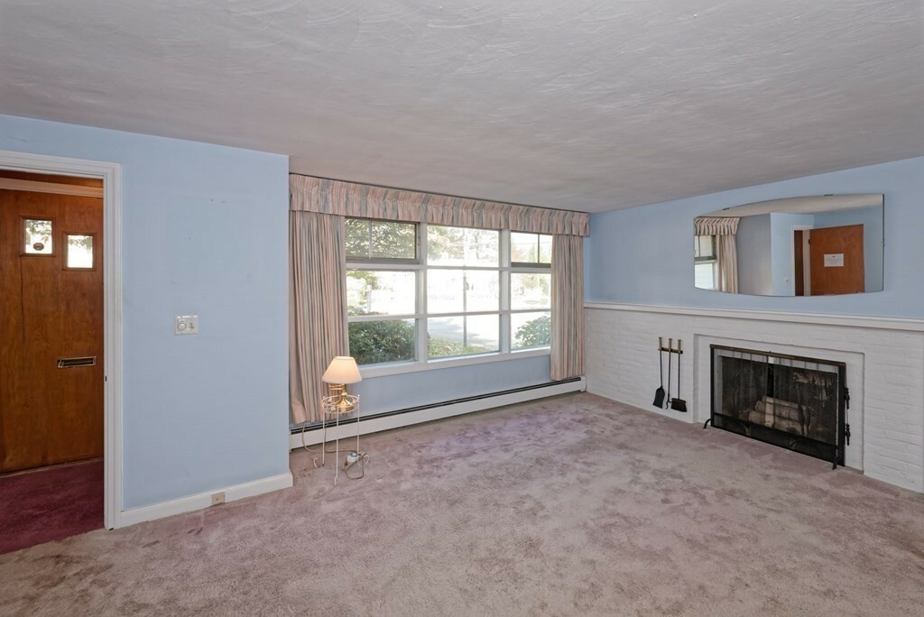 Property Photo:  46 Wethersfield Rd  MA 01760 