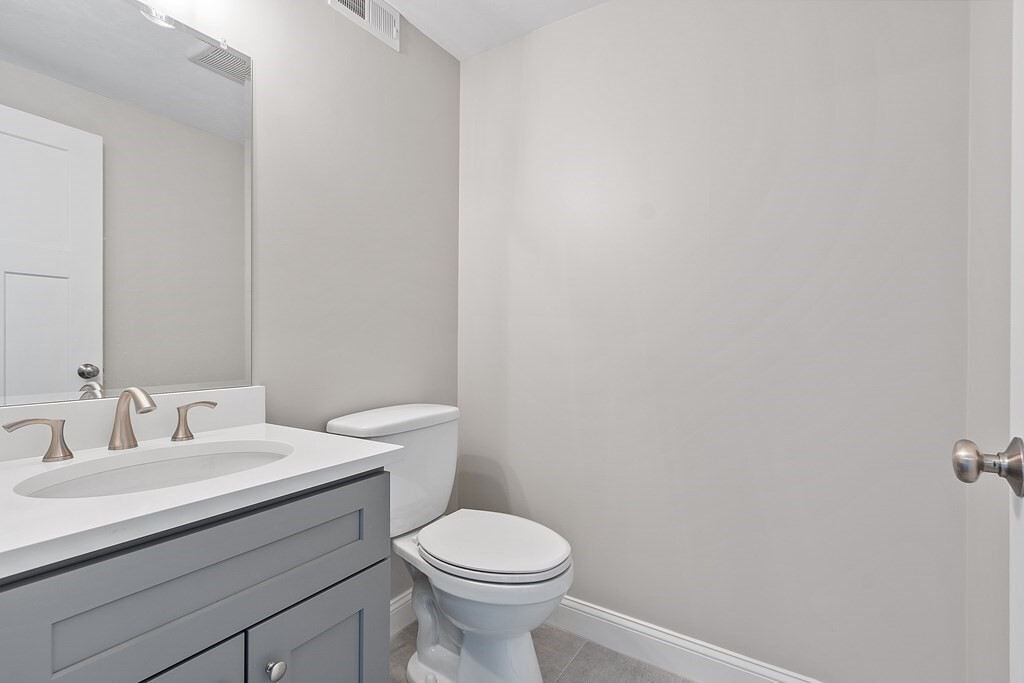 Property Photo: 168 Lowell St 2 MA 01887