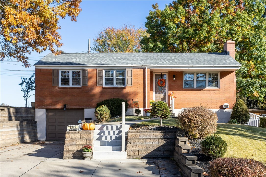 Property Photo: 5243 Caste Dr PA 15236