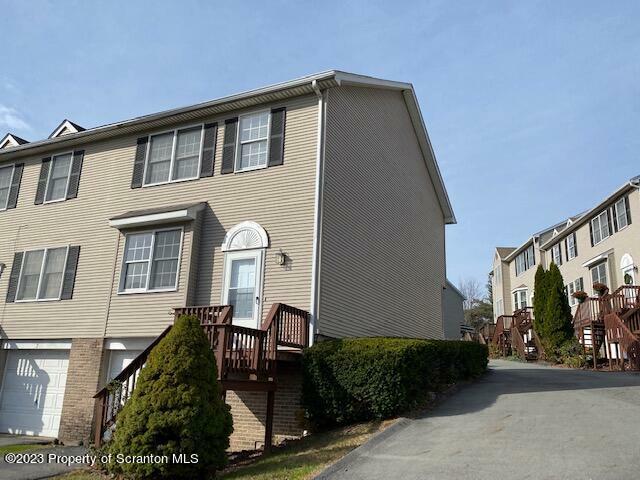 8 Briarwood Way  Clarks Summit PA 18411 photo