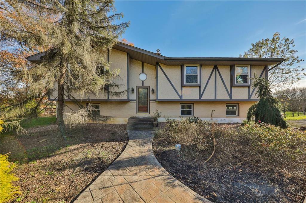 1288 Seifert Road  Bushkill Twp PA 18064 photo