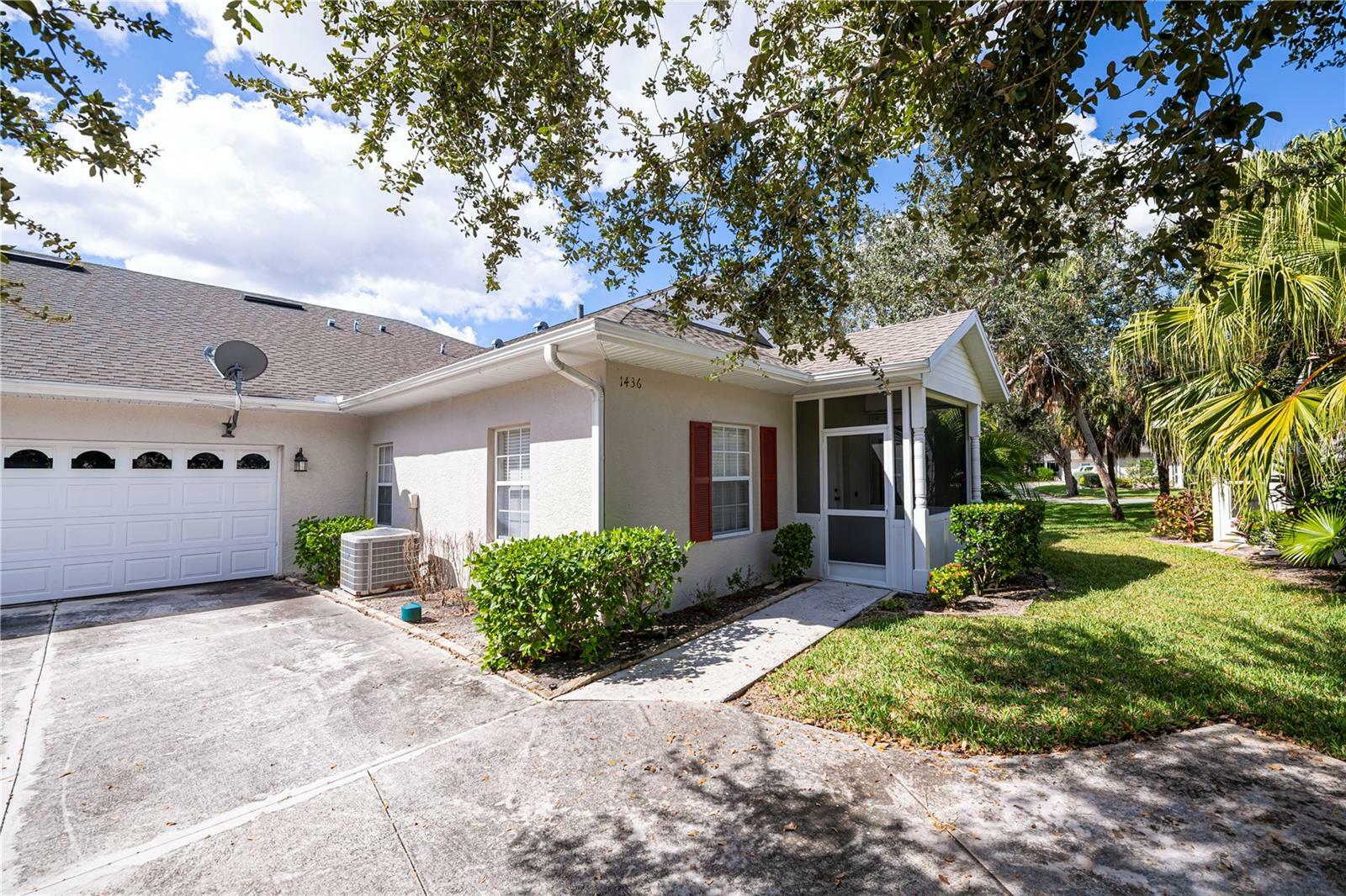 Property Photo: 1436 Red Oak Lane FL 33948