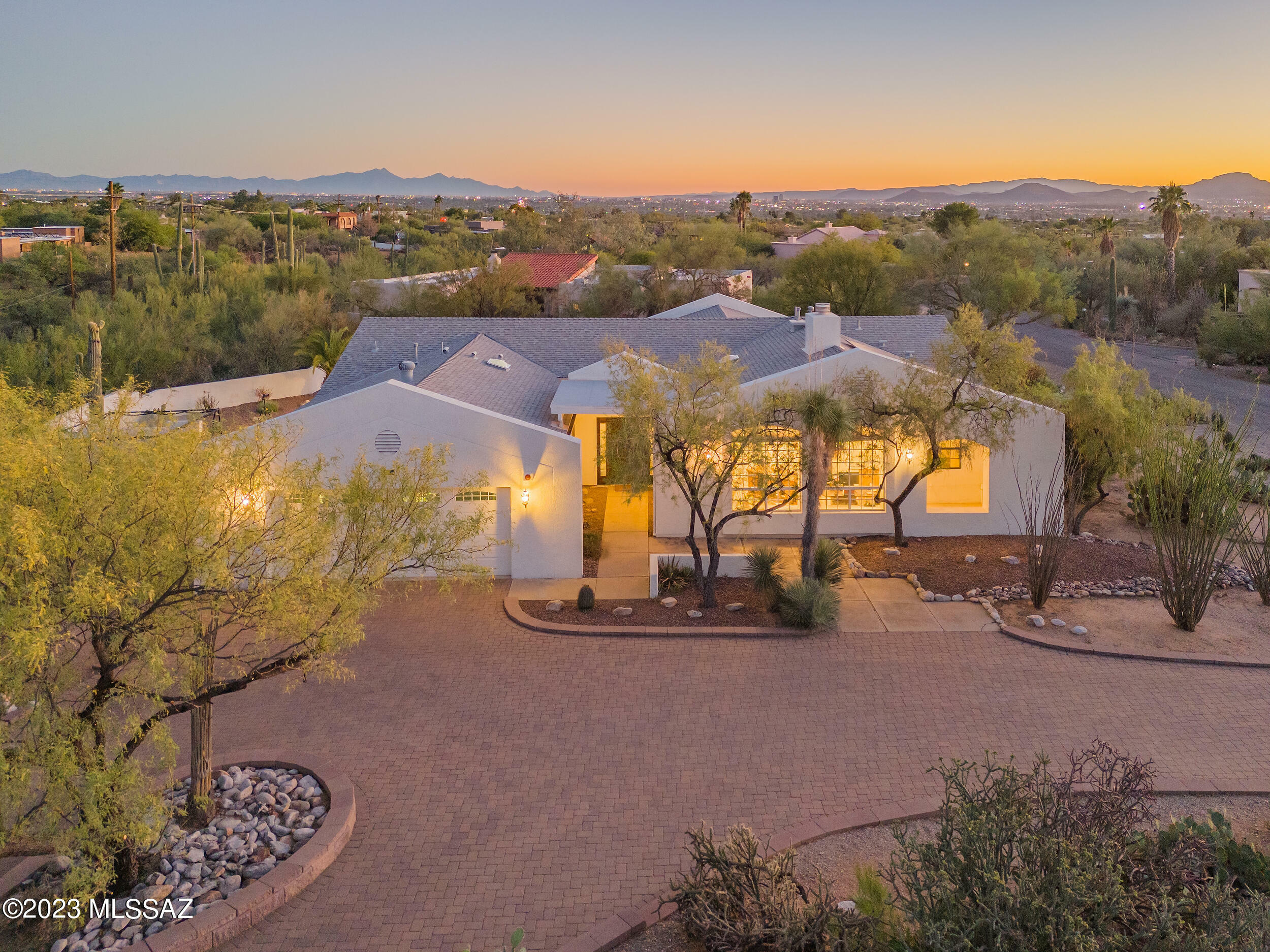 5780 N Camino Padre Isidoro  Tucson AZ 85718 photo