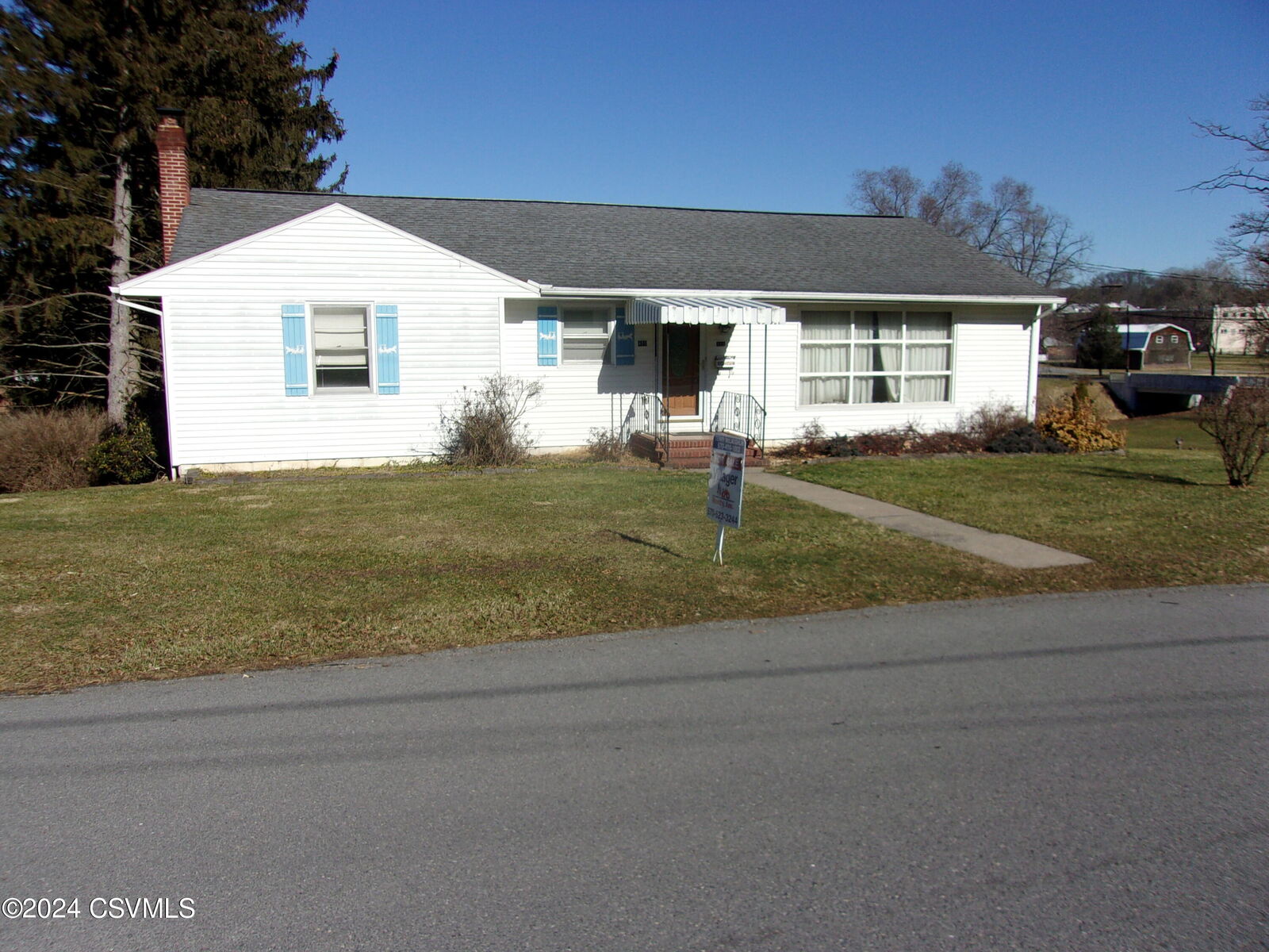 Property Photo: 411 Vine Street PA 17847
