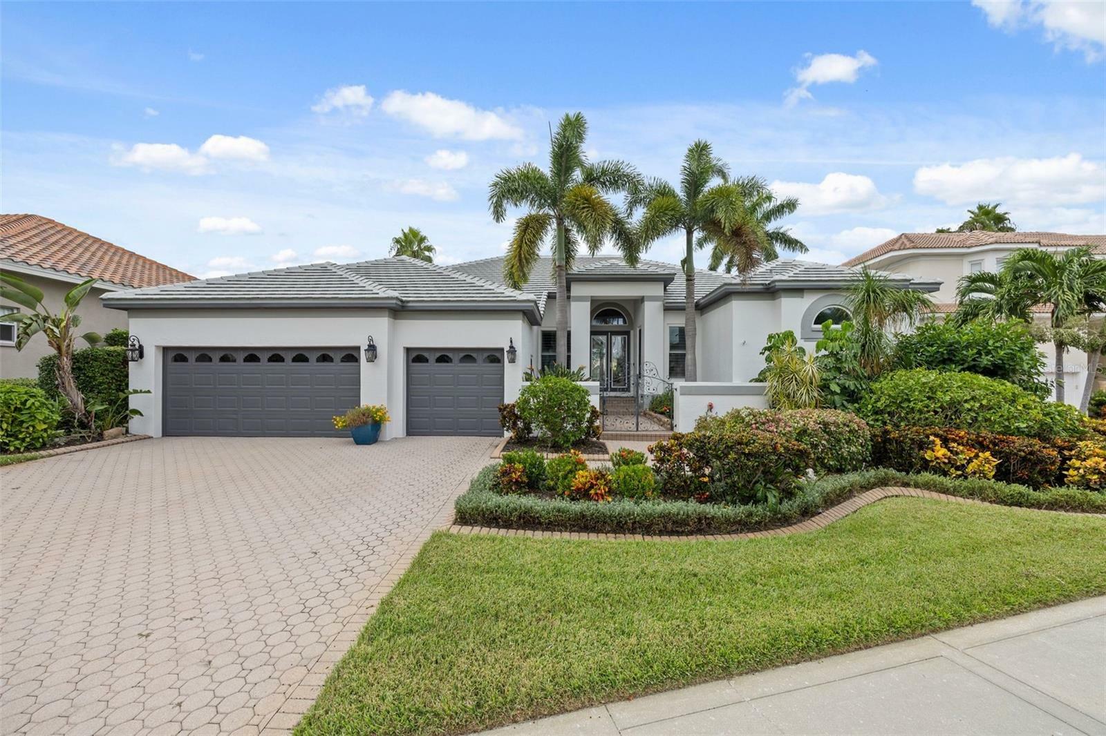 Property Photo:  1407 Alhambra Drive  FL 33572 