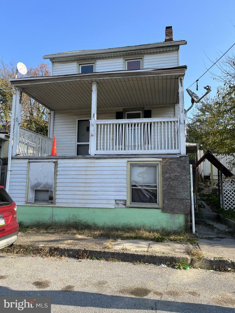 Property Photo:  1409 2nd Street  PA 17025 