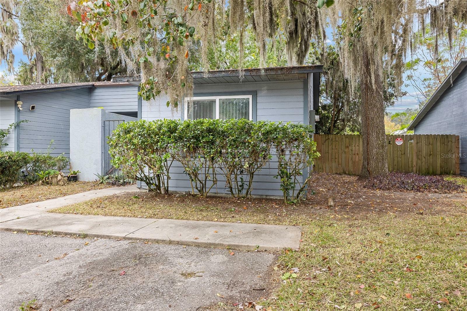 Property Photo:  2913 SW 39th Avenue  FL 32608 