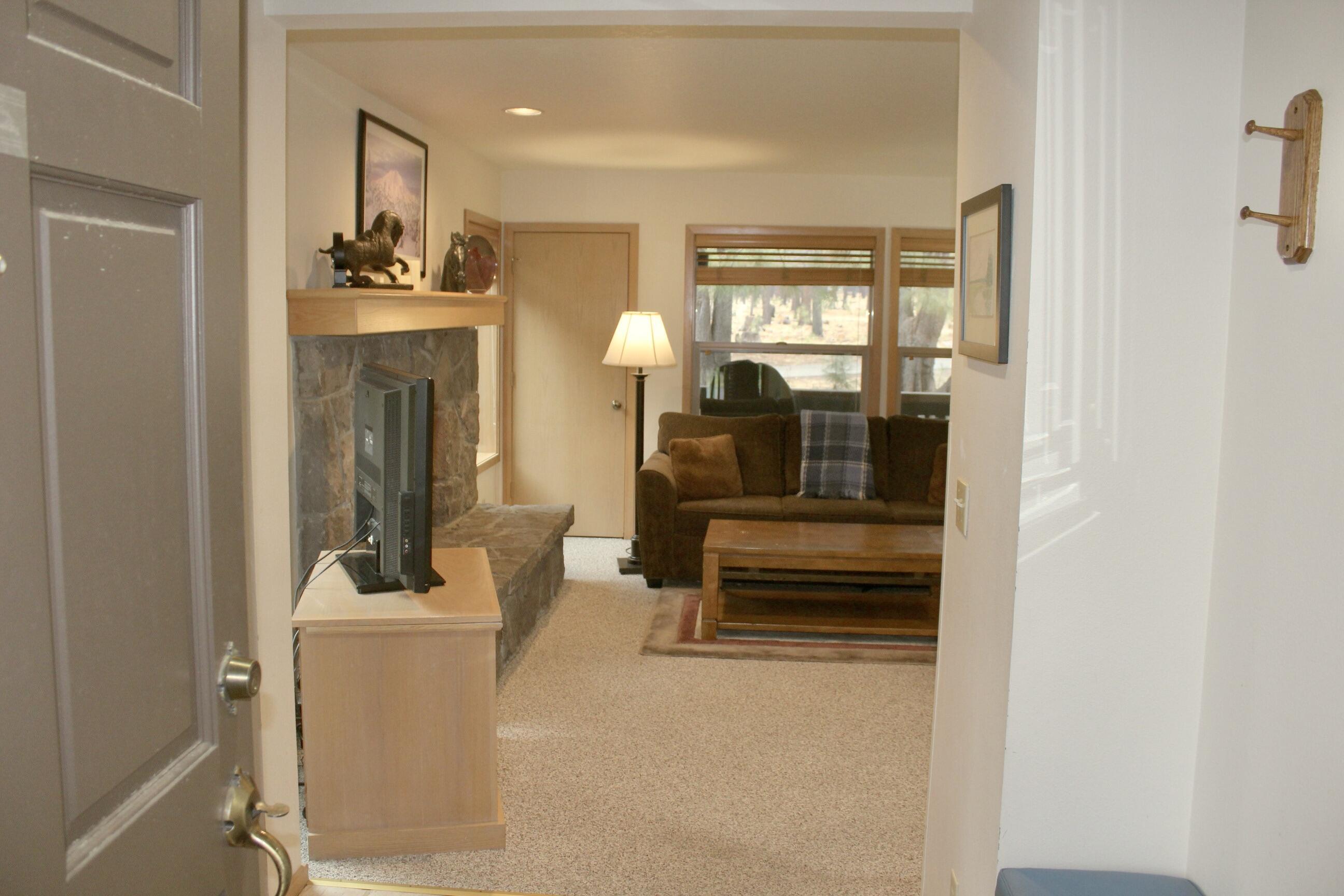 Property Photo: 57383 Beaver Ridge Loop 35D2 OR 97707