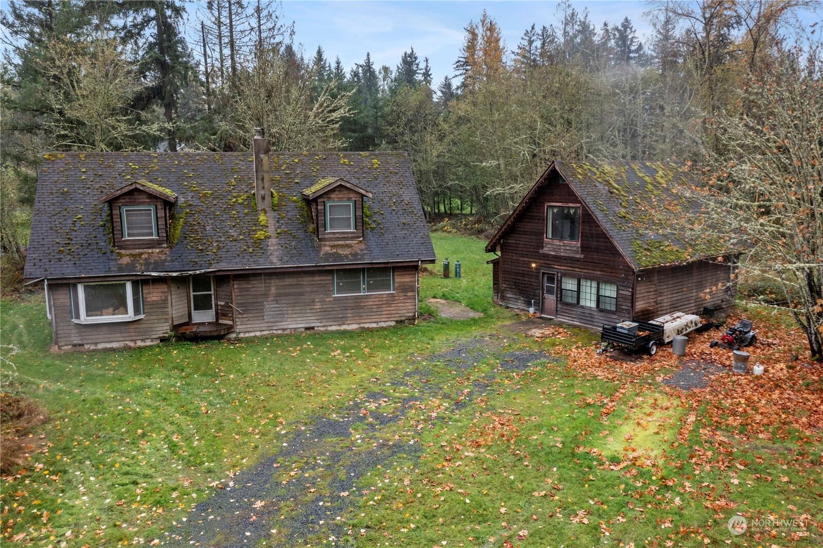 House for sale in Eatonville 34812 72nd Avenue E, Eatonville, WA 98328