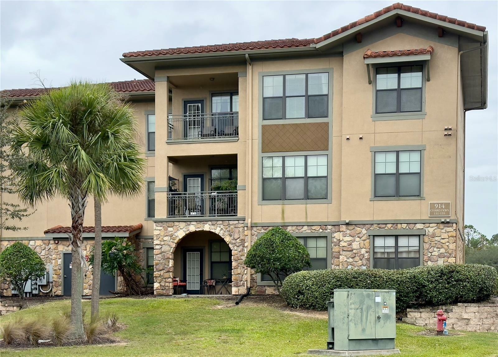 Property Photo:  914 Charo Parkway 125  FL 33897 