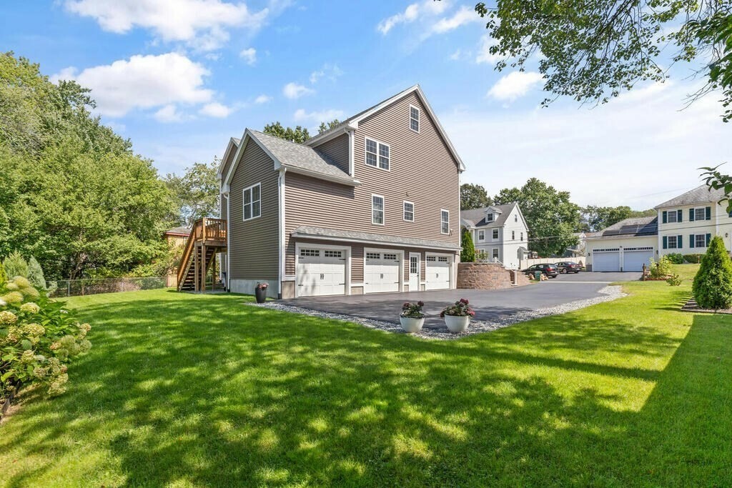Property Photo: 10 Carol Ave MA 01803