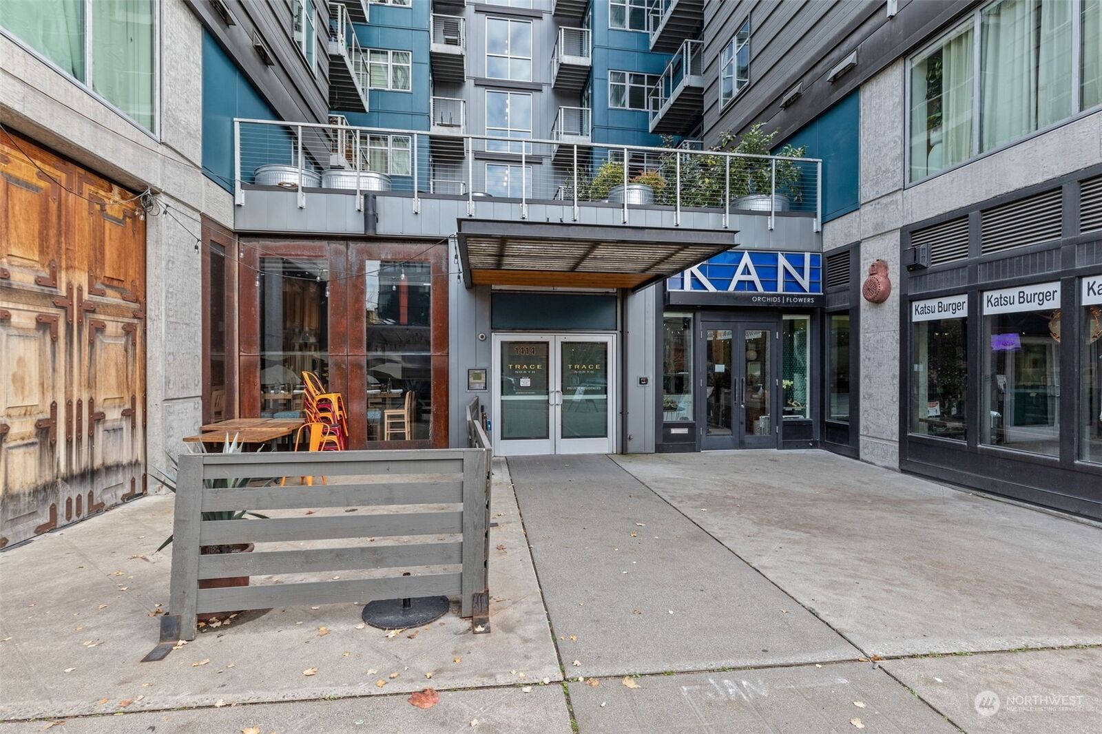 Property Photo: 1414 12th Avenue 417 WA 98122