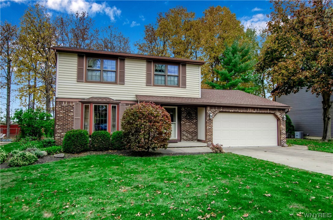 Property Photo: 3662 Woodhaven Circle NY 14075