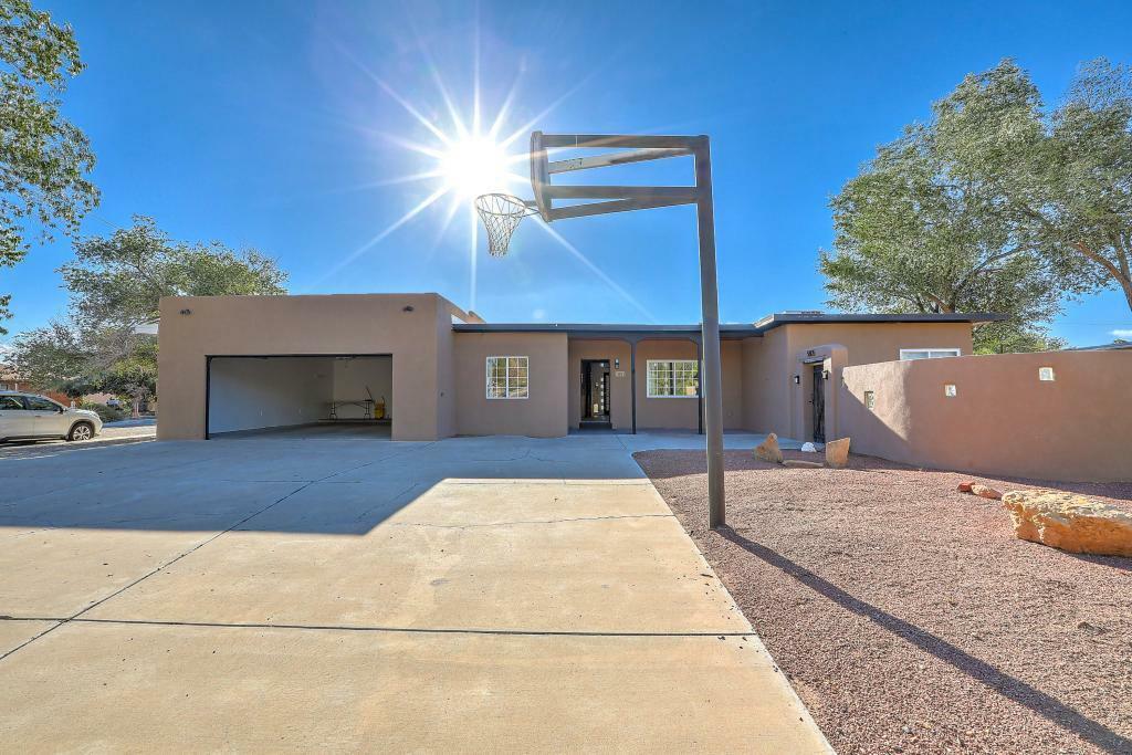 Property Photo:  5805 Pauline Street NW  NM 87107 