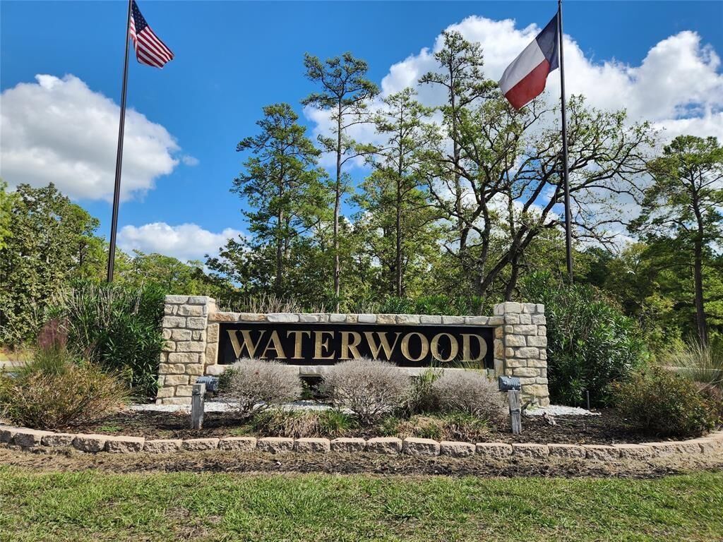 Property Photo: 26721 E Pecan Circle Circle TX 77320