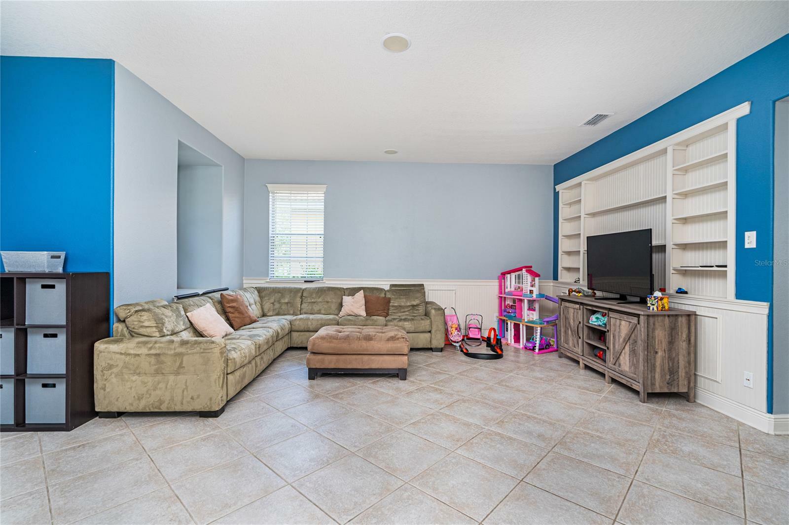 Property Photo:  3327 Montese Street  FL 32168 