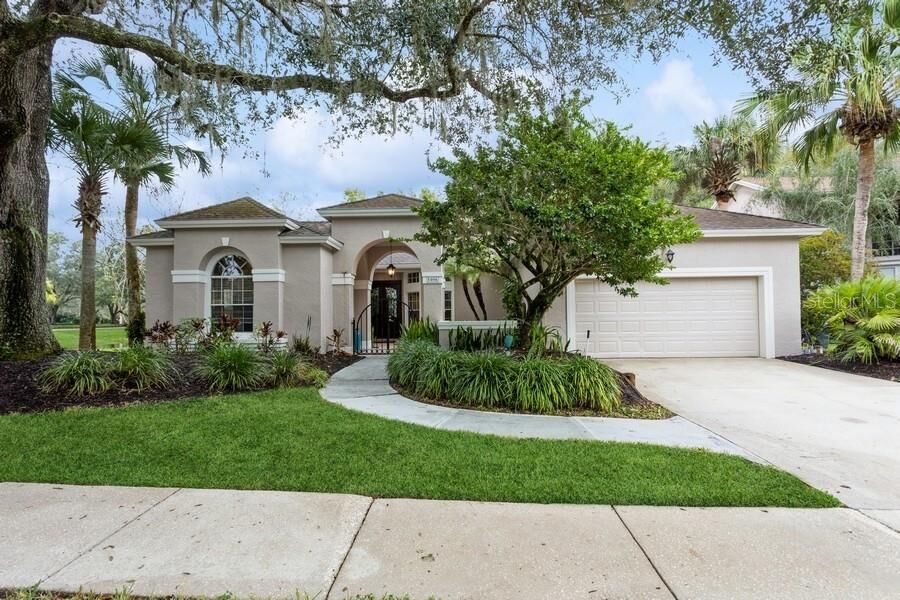 Property Photo:  5006 Southampton Circle  FL 33647 