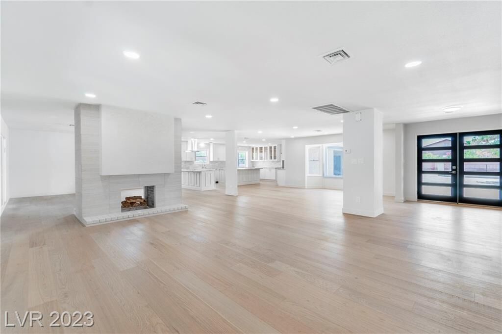 4 bed Las Vegas home for sale 7425 North Torrey Pines Drive, Las Vegas