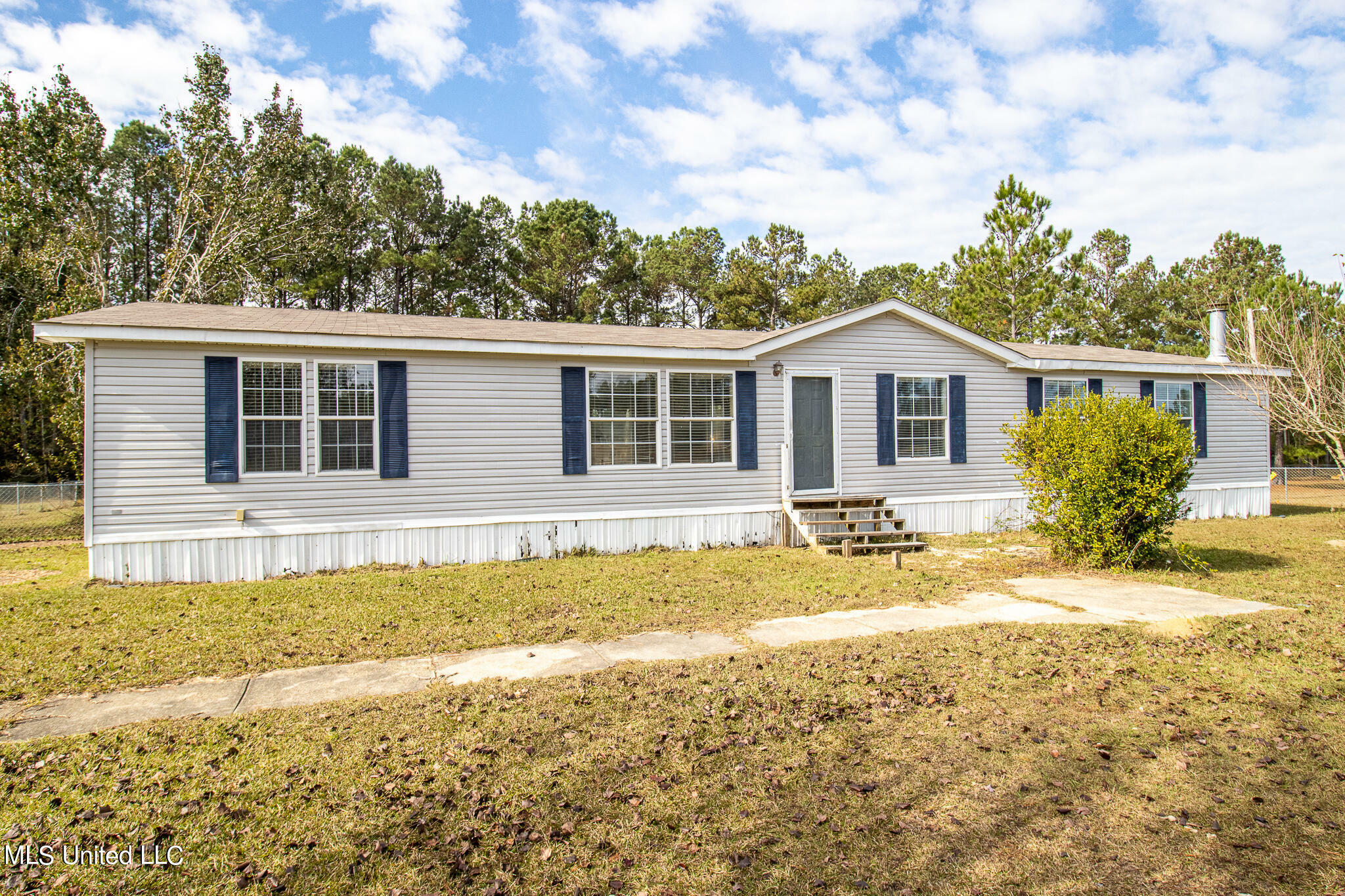 Property Photo:  12105 Ridgeland Road  MS 39565 