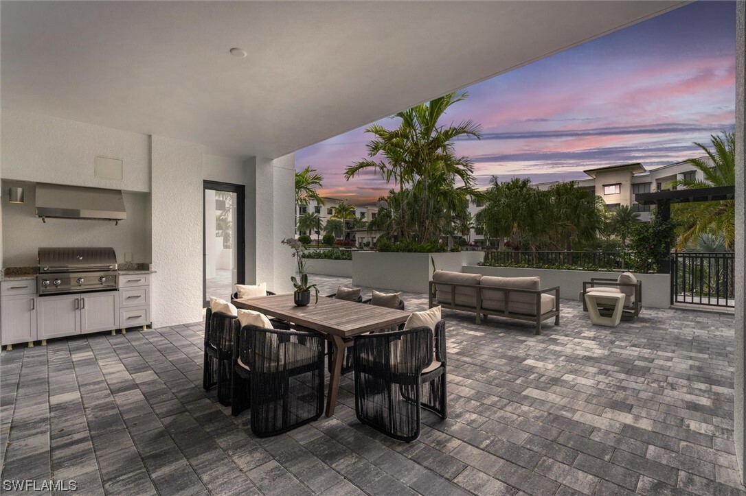 Property Photo: 1125 Central Avenue 268 FL 34102