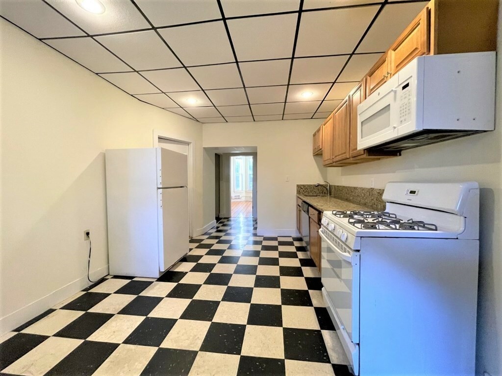 Property Photo: 7 School Street 1 MA 02143