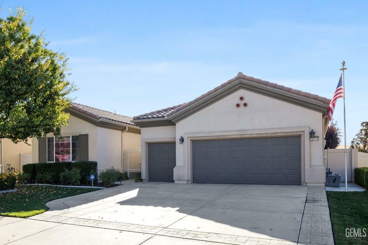 Property Photo:  13705 Blossom Ridge Drive  CA 93306 