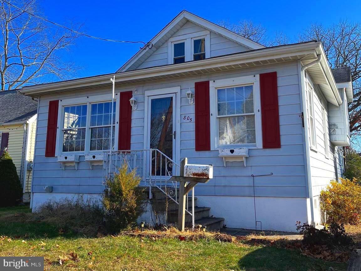 Property Photo: 805 N Grove Avenue NJ 08086