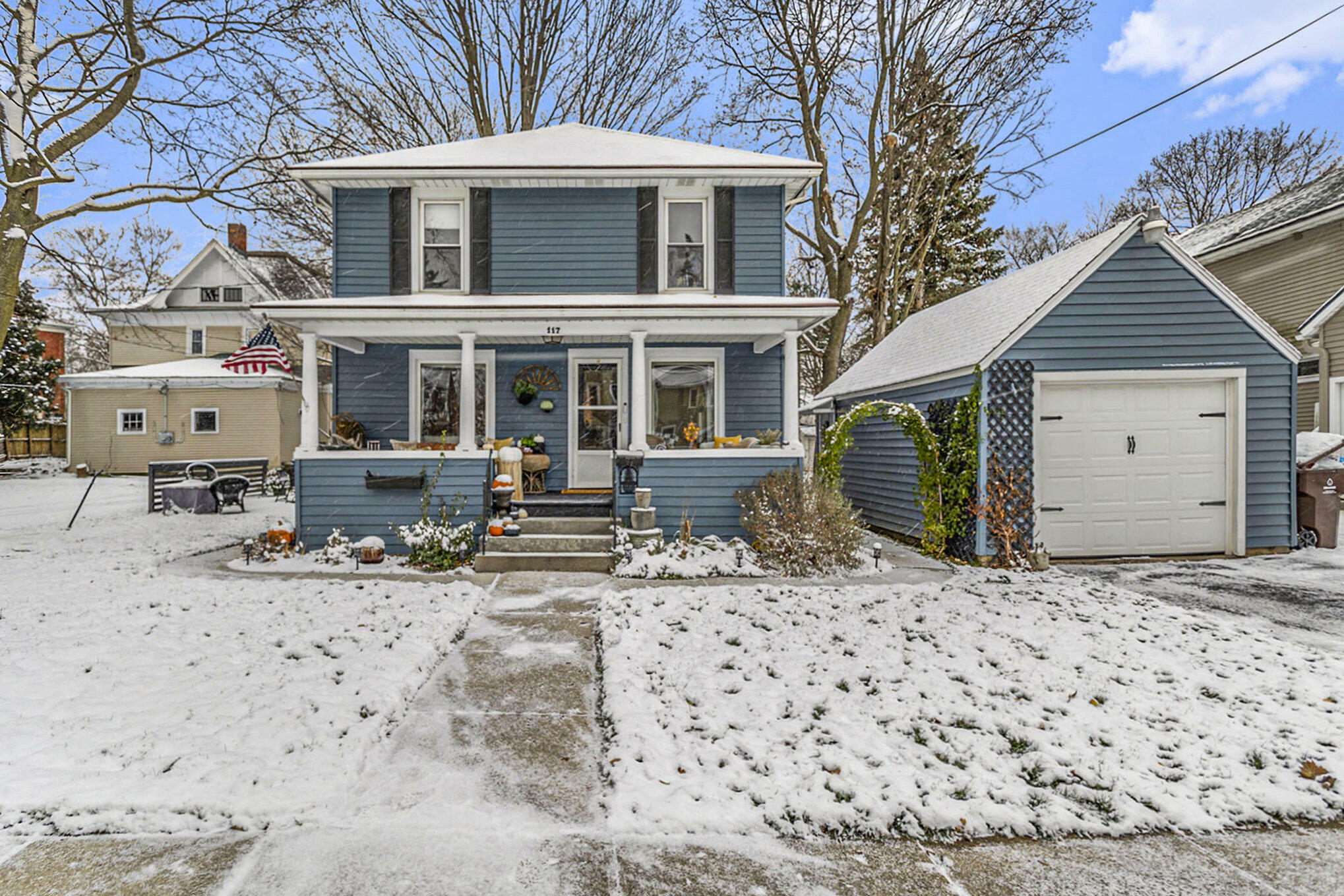 Property Photo:  117 S Sycamore Street  MI 49068 