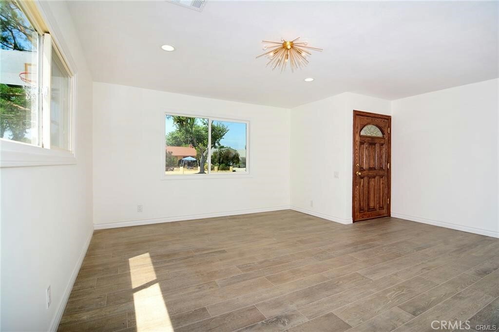 Property Photo:  22552 Haynes Street  CA 91307 