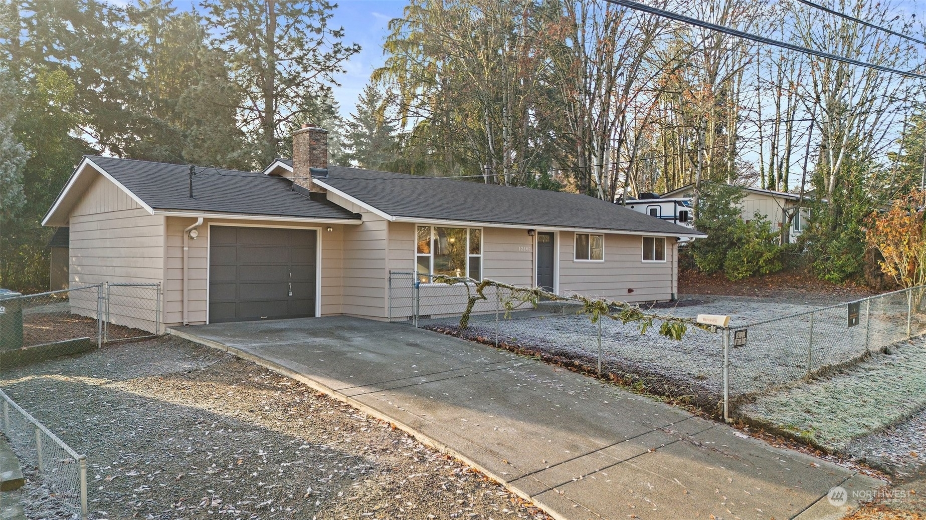 Property Photo:  12107 SE 274th Street  WA 98030 