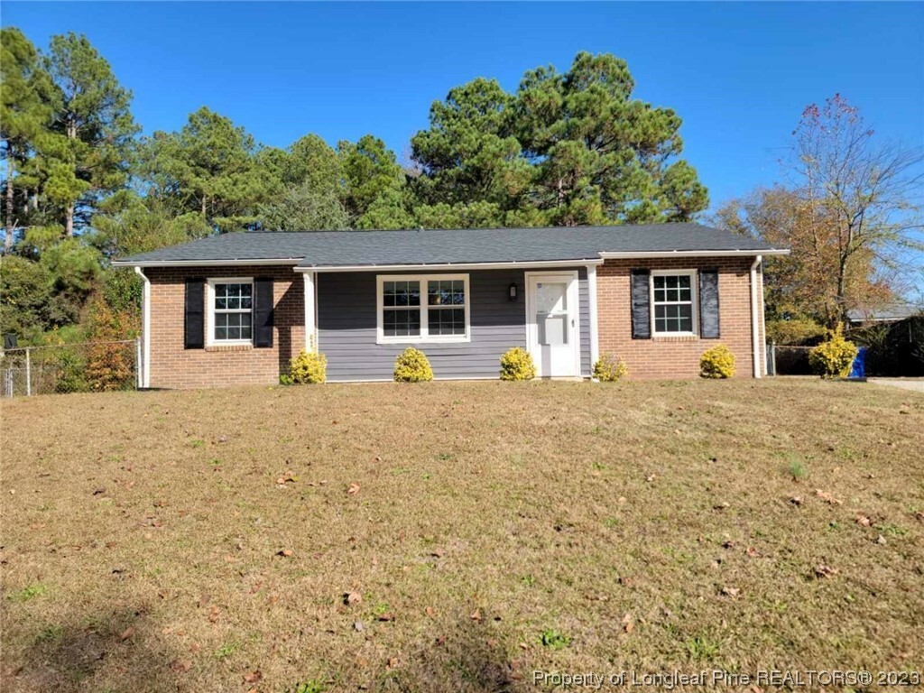 Property Photo:  607 Kellam Circle  NC 28311 