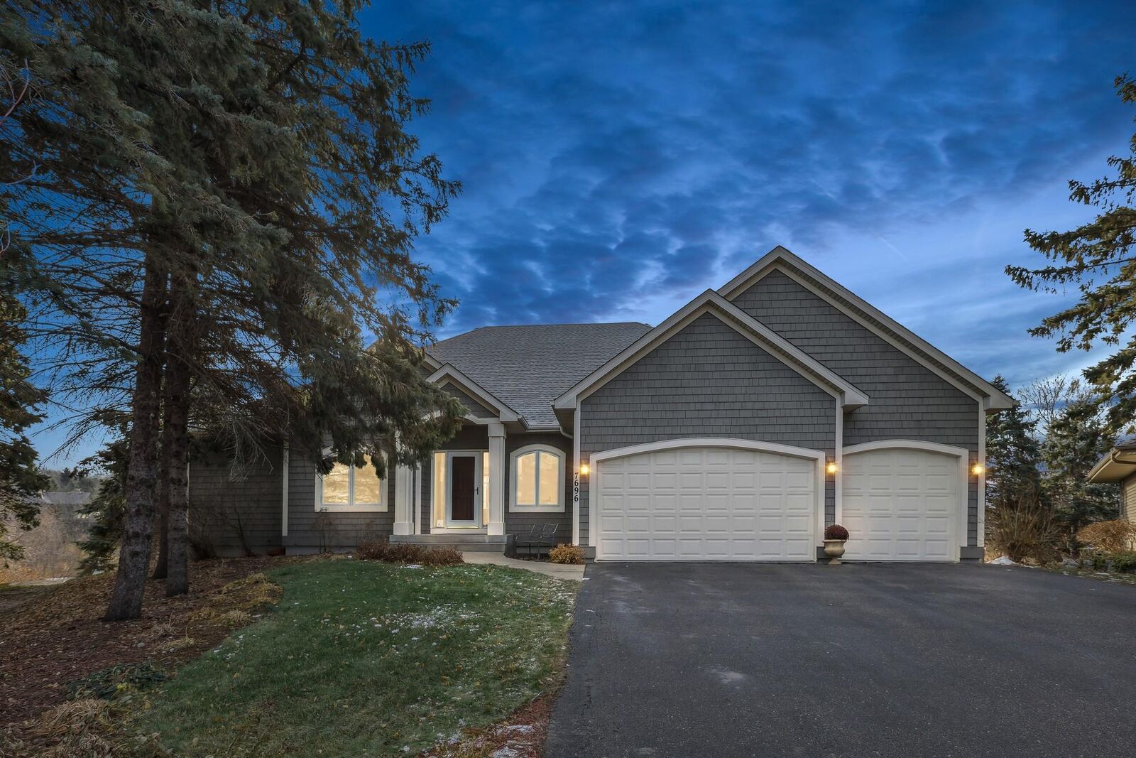 Property Photo:  7696 Nature Path  MN 55125 