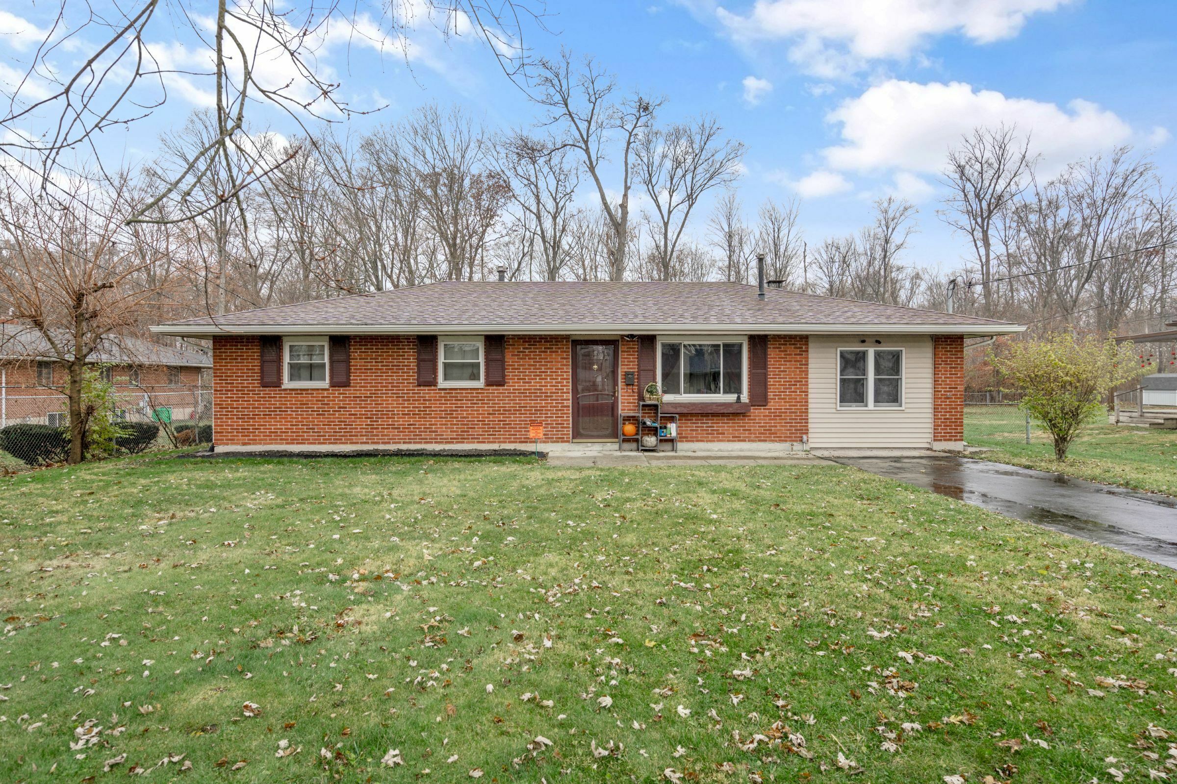 359 Forest Lake Drive  Wilmington OH 45177 photo