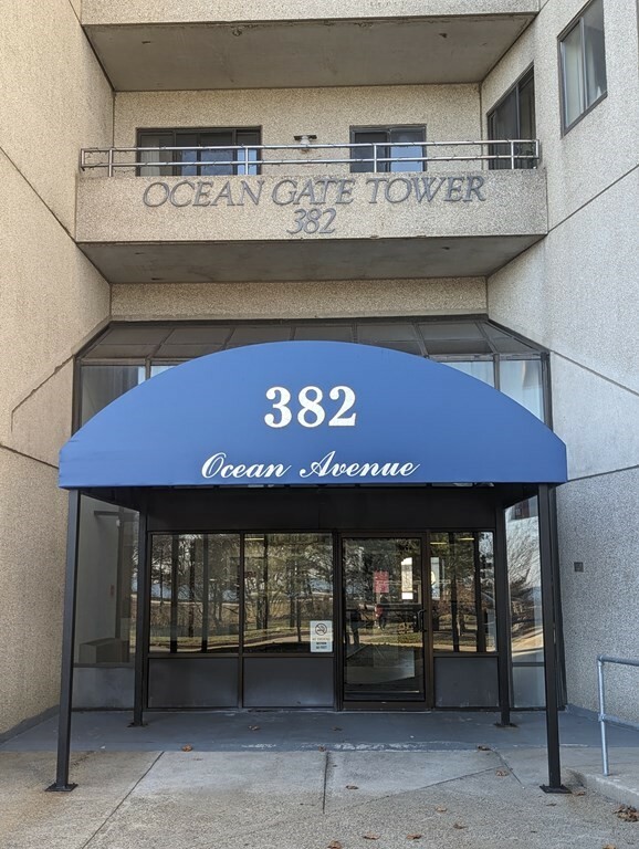 Property Photo: 382 Ocean Avenue 1003 MA 02151