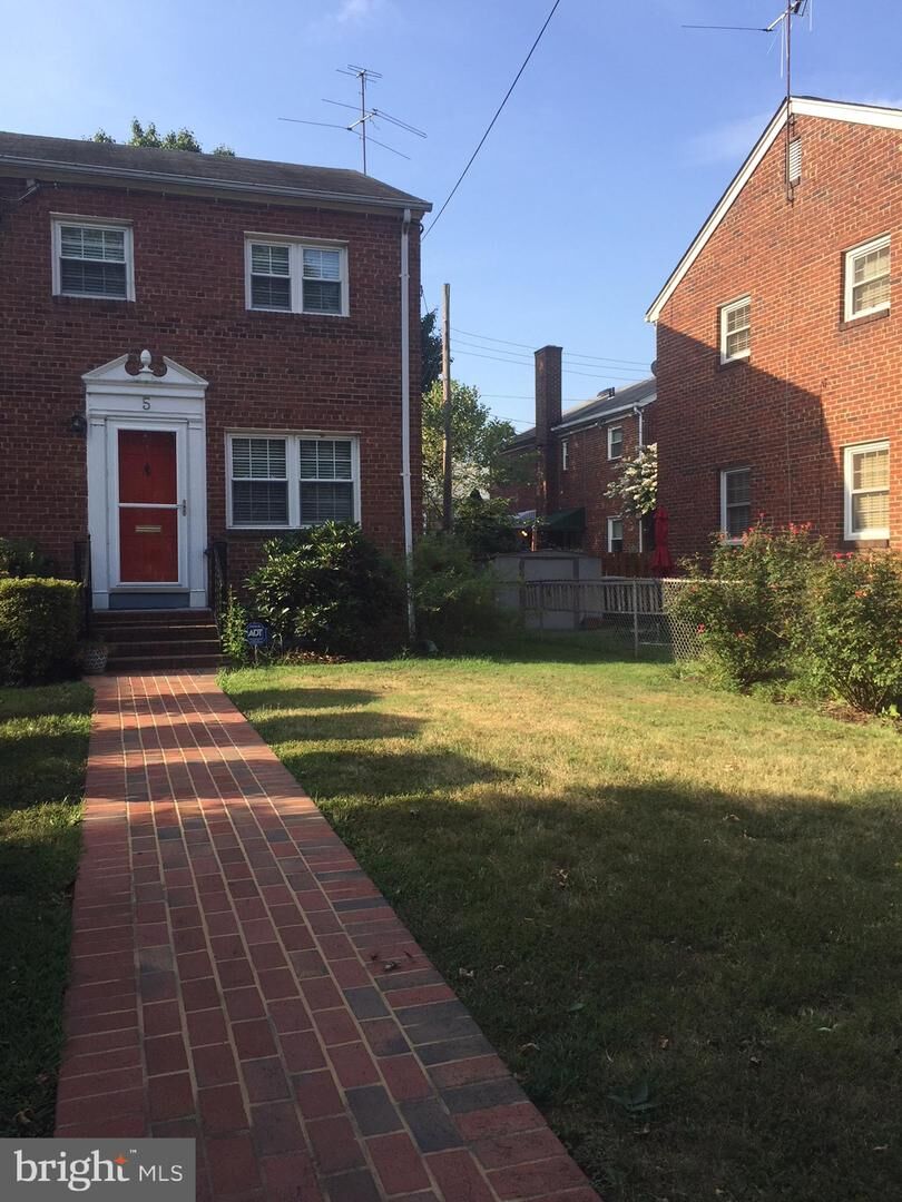 Property Photo:  5 E Alexandria Avenue  VA 22301 