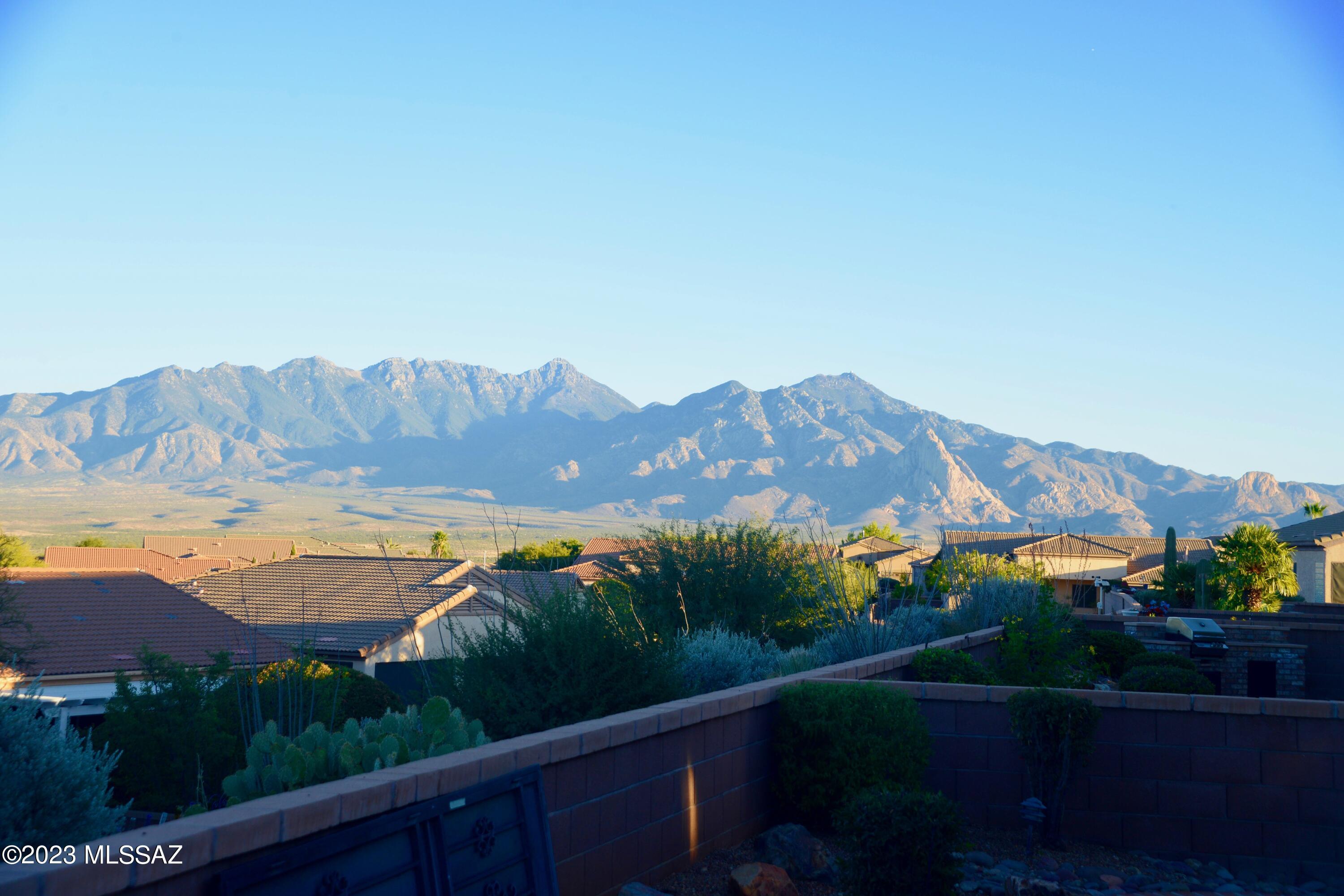 Property Photo:  2300 W Calle Balaustre  AZ 85622 