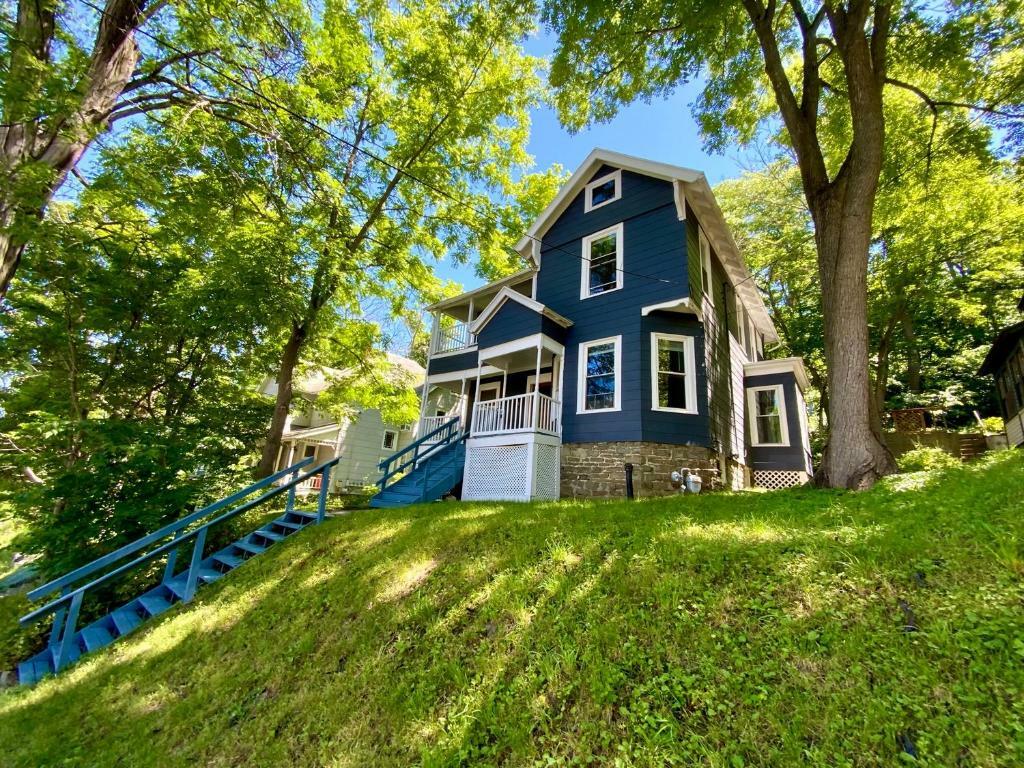 Property Photo:  513 S Cayuga Street  NY 14850 