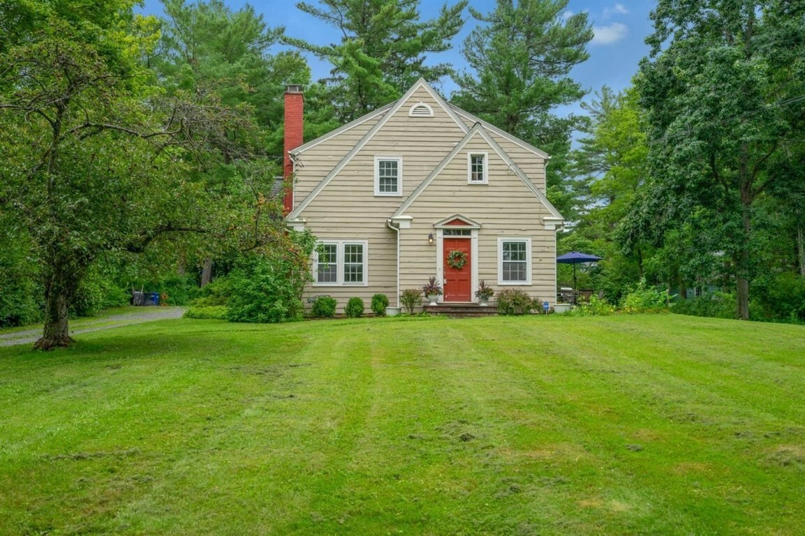 Property Photo:  319 The Parkway Parkway  NY 14850 