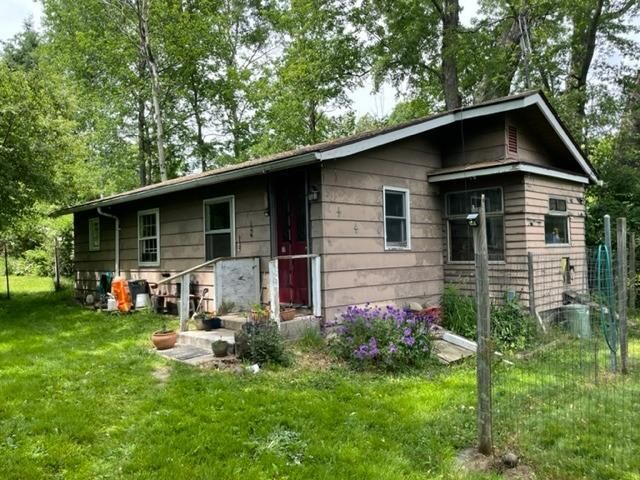 Property Photo:  382 N Applegate  NY 14850 