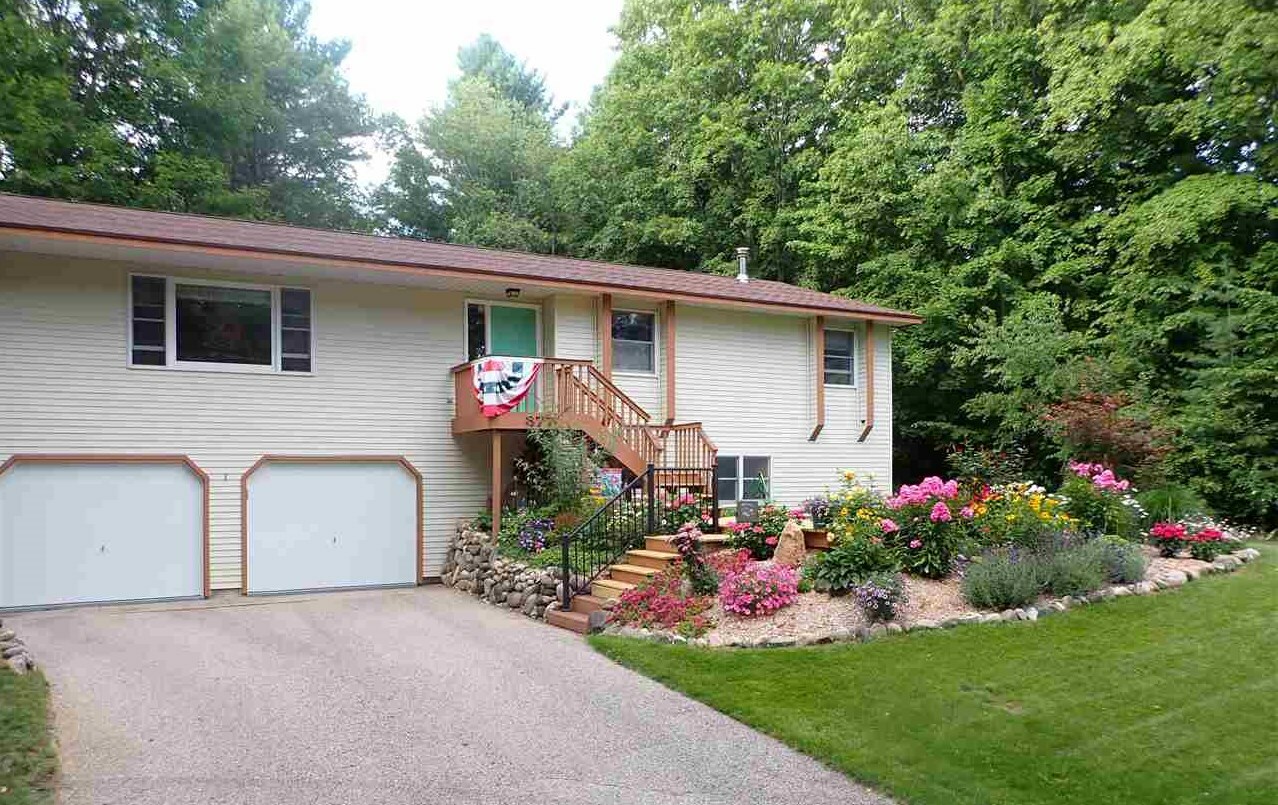 Property Photo: 877 Woodview MI 49740