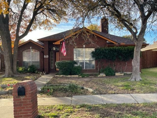 Property Photo: 813 Stone Trail Drive TX 75028