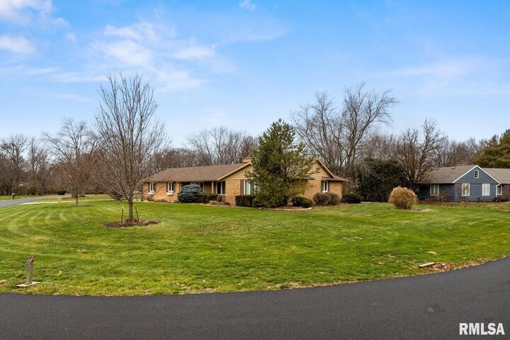 4 bed Morton home for sale 58 Waldheim Road, Morton, IL 61550