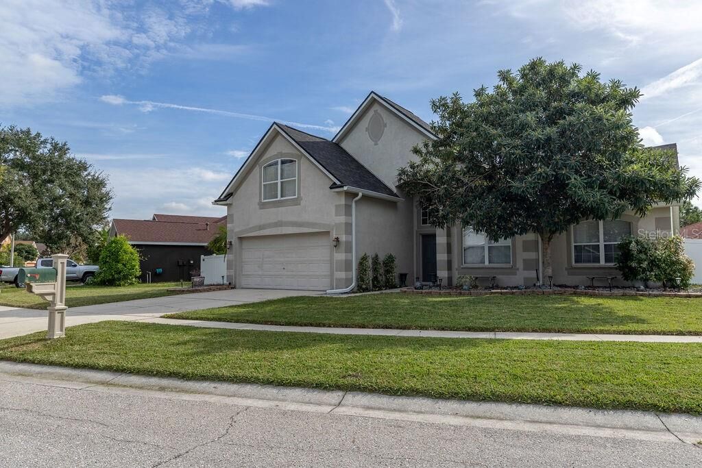 Property Photo:  7624 Nottinghill Sky Drive  FL 33572 