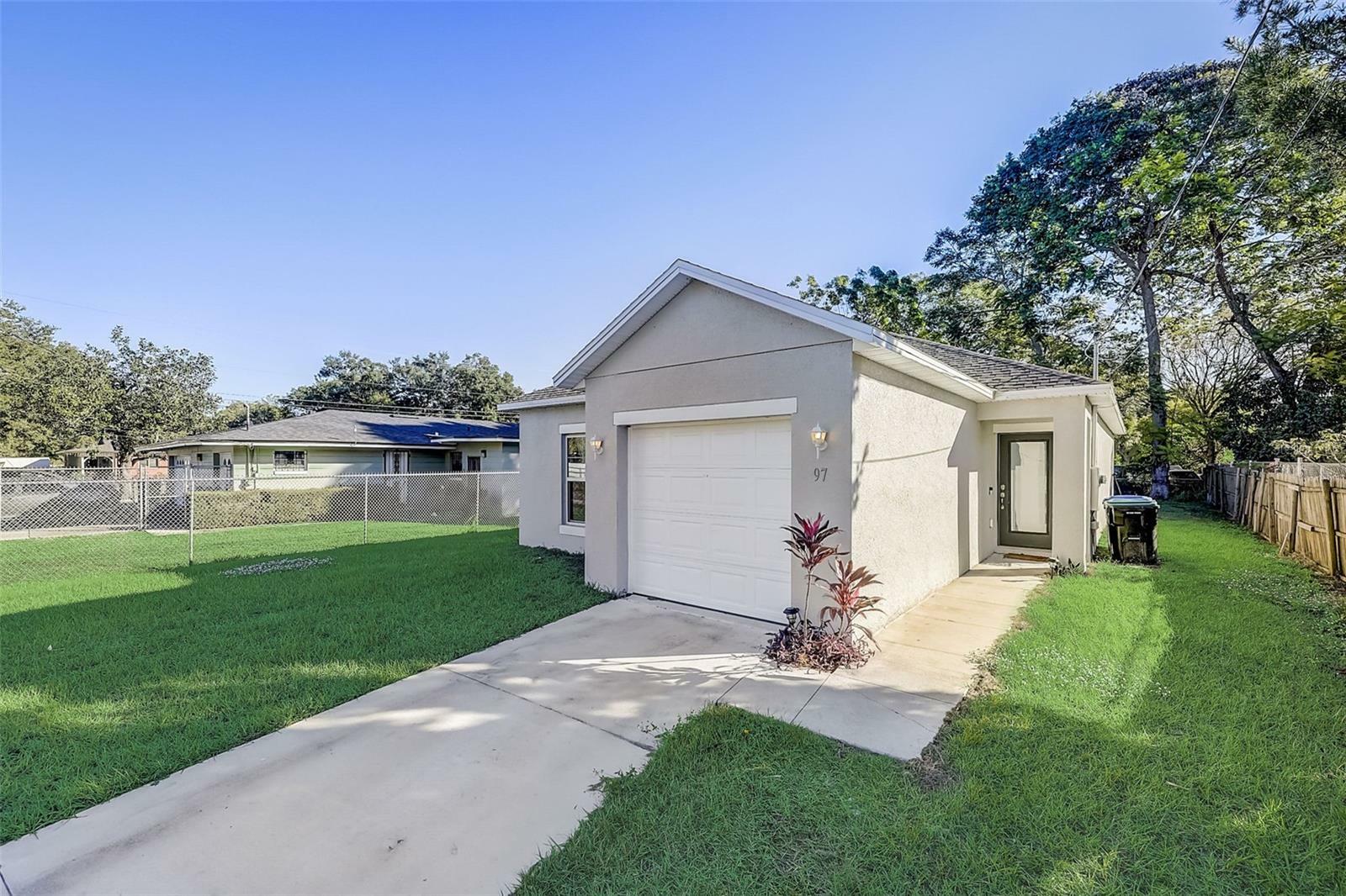 Property Photo:  97 N Goldwyn Avenue  FL 32805 