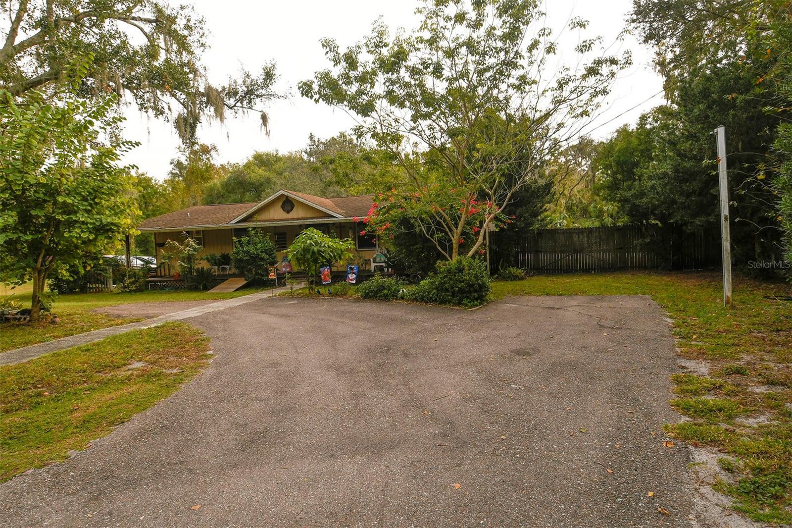 Property Photo: 11045 Scott Loop FL 33569