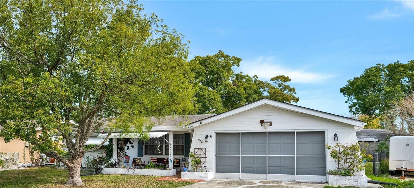 Property Photo:  7424 Holly Lake Lane  FL 34653 