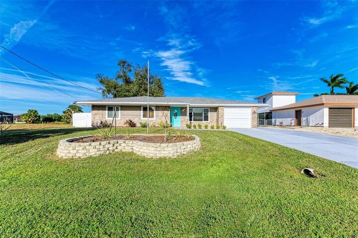 Property Photo:  17130 Marydale Road  FL 33948 