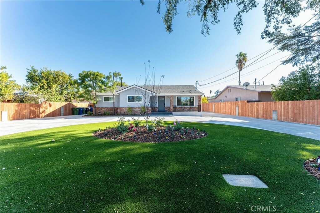 Property Photo:  7434 Hesperia Avenue  CA 91335 