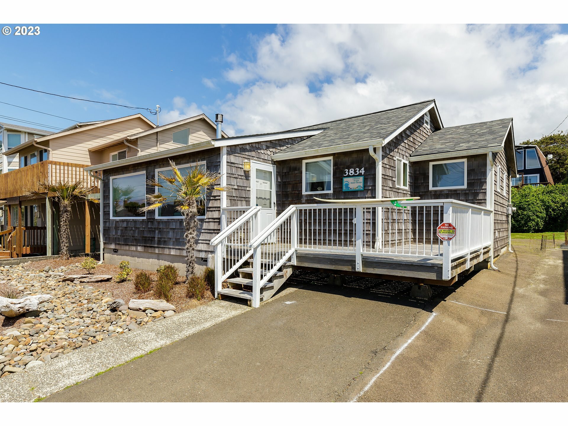 3834 NW Jetty Ave  Lincoln City OR 97367 photo