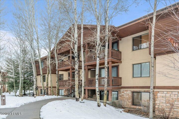 1600 W Pinebrook Boulevard Apt E5  Park City UT 84098 photo